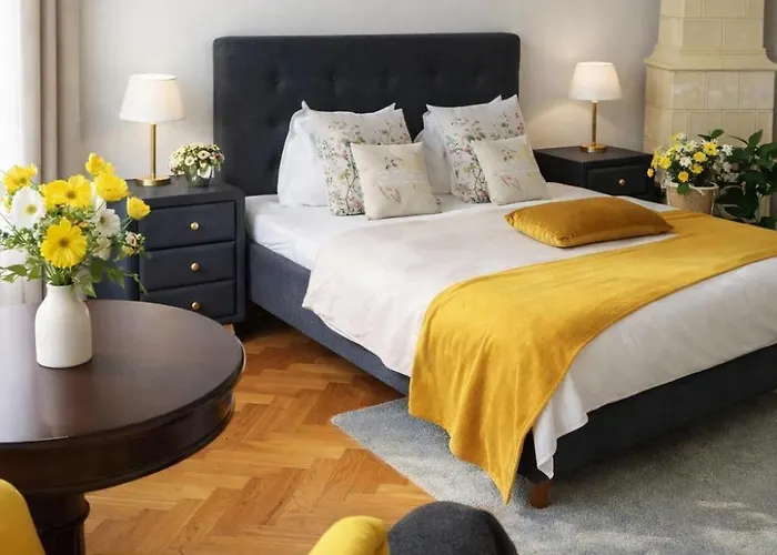 Republicii Old Town * Braşov